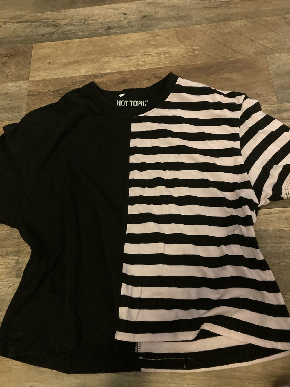 Hot Topic Kids Black & White Half-Striped Short Sleeve Tee